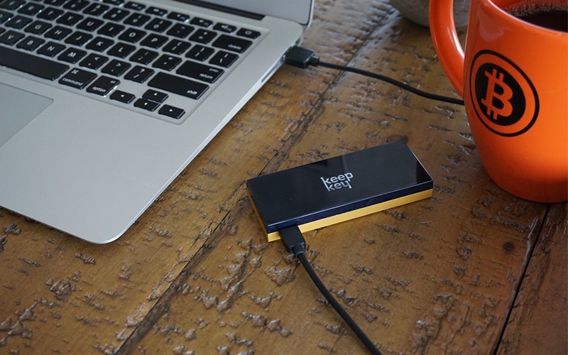 معرفی کیف پول سخت افزار KeepKey